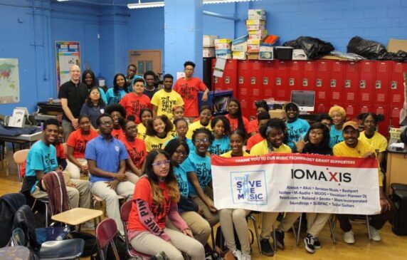 IOMAXIS, Juke Ross, Save The Music celebrate Brooklyn music education grant